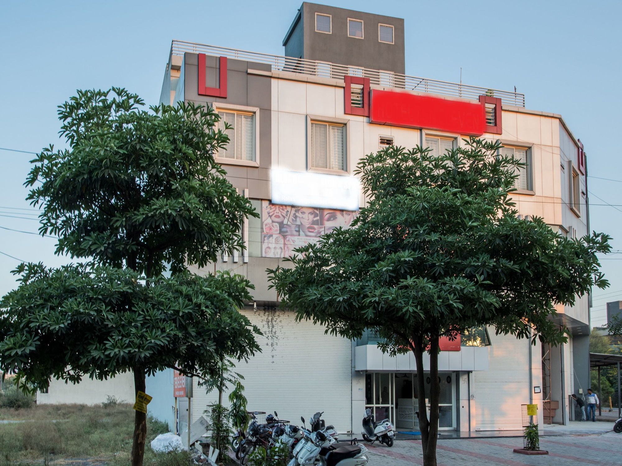 Fabhotel Prime Om Epic Vijay Nagar Indore Luaran gambar